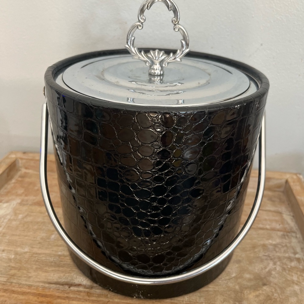 Vintage Irvinware Ice Bucket Black Embossed Faux Alligator Made In USA